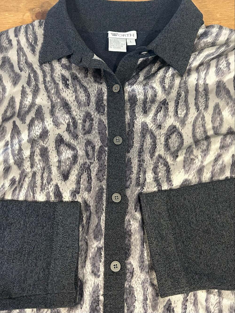 VTG Worth New York LG Silk Button-Down Blouse Black Gray Leopard Animal EUC
